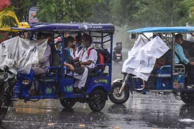 IMD Predicts Light to Moderate Rainfall in Parts of Karnataka on These Days. Check Here