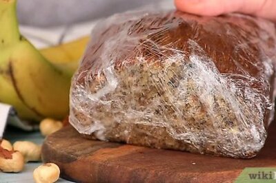 How to Defrost Frozen Banana Bread