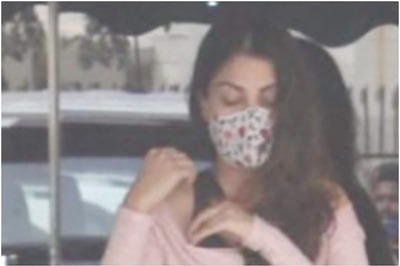Rhea Chakraborty Snapped at the Gym. Is She Prepping for Her Bollywood Comeback?