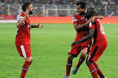 NorthEast United FC, Delhi Dynamos lock horns in crucial game