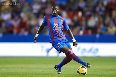 10-man Levante beat Osasuna 2-0 in La Liga