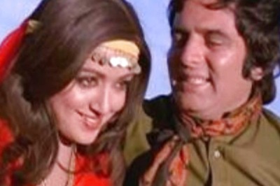 Feroz Khan Death Anniversary: Here Are 5 Memorable Songs of the Actor