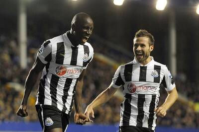 Newcastle hold Everton 2-2 in controversial tie