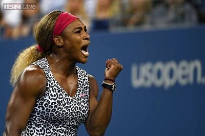Serena Williams crushes Flavia Pennetta to reach US Open semi-finals