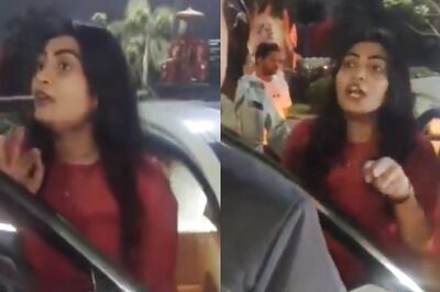 Telugu Actress Sowmya Janu Manhandles Policeman, Hurls Abuses and Rips His Clothes; Video Goes Viral