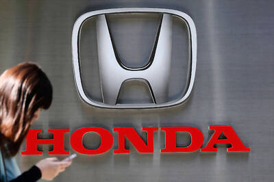 Honda to launch self-driving car by 2020