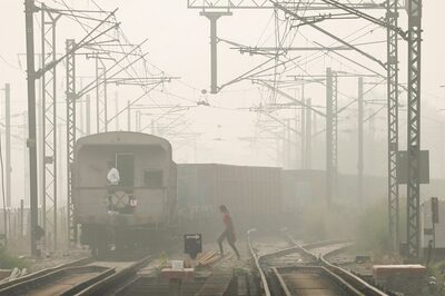 Winter is Coming & So is Delhi Pollution: AQI 'Hazardous' at 317 as Diwali Nears, 'No Relief' Soon