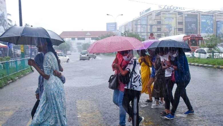 Heavy Rains Alert in Sikkim, Bihar Among These States; Landslides Likely in Bengal Districts | Key Points