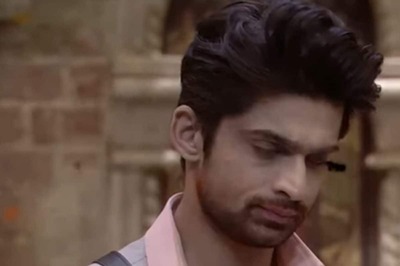 Bigg Boss 17: Ankit Gupta, Riteish Deshmukh And Other Celebs Extend Support To Abhishek Kumar