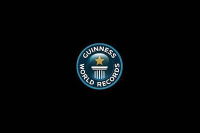 Guinness records mass recital of devotional poem
