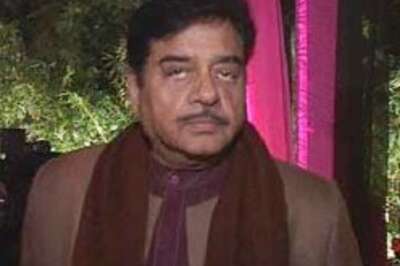 Aamir should apologise: Shatrughan