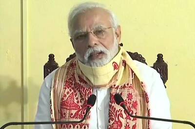 'Invisible Enemy vs Invincible Warriors': PM Modi Hails Healthcare Workers' Role in Covid-19 Battle