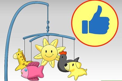 How to Choose a Crib Mobile