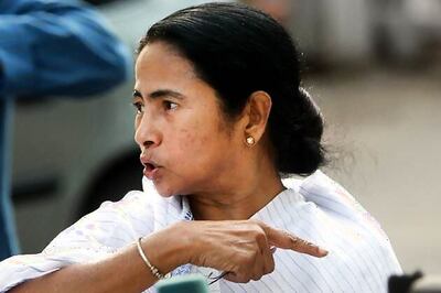 I want to topple the UPA government: Mamata