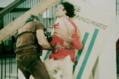 Puneet Issar prays for Big B