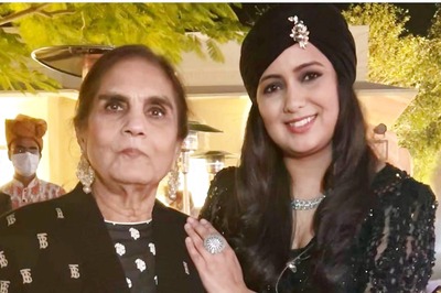 Salman Khan's Mother Turns 80, Harshdeep Kaur Performs at Big Birthday Bash with Family