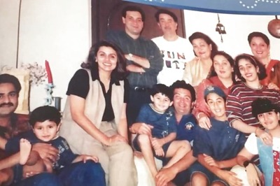 Armaan Jain Misses 'Chintu Mama' Rishi Kapoor, Shares Family Photo