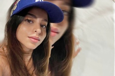 Shah Rukh Khan's Daughter Suhana Khan Turns 'Cat Lady' in New Instagram Post, Shanaya Kapoor Reacts