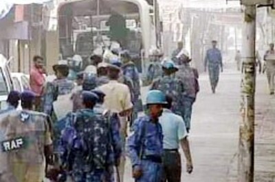 AMU students set afire vehicles, shops