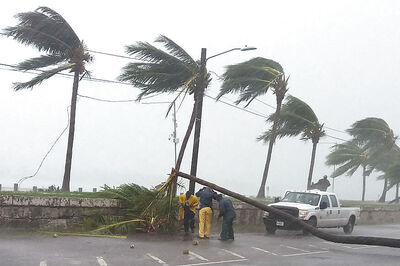 Hurricane Matthew Hammers Florida After Killing 339 in Haiti
