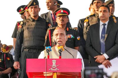 Rajnath Reviews Preparations for Aero India; 731 Exhibitors Registered Already