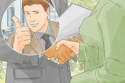 How to Compare Debt Settlement vs. Bankruptcy