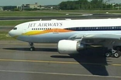 Recession hits Jet Airways, senior staff's salary cut