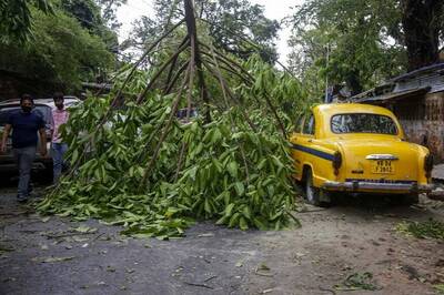 Week after Cyclone Amphan Ravaged Bengal, Kolkata Struck by 96 kmph Nor'wester