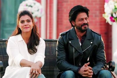 20 years of DDLJ: Kajol and Shah Rukh Khan recreate a scene from the film and thank the fans in this cute video
