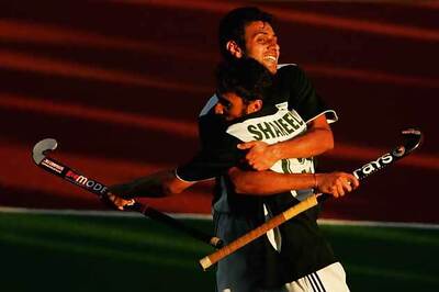 Excited Pakistan players arrive for the WSH