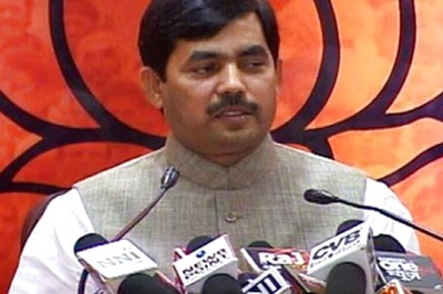 BJP's Shahnawaz Hussain Lashes Out at Hamid Ansari for Veiled Criticism of Party