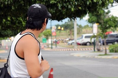 How to Walk Down a Sidewalk