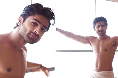 Watch: Abhishek Kumar Recreates Ranbir Kapoor's Iconic Towel Dance From Saawariya
