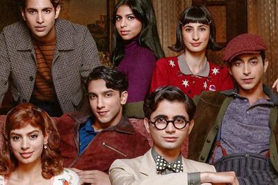 Suhana Khan, Khushi Kapoor Unveil New Archies Poster; Anshula Kapoor, Maheep Kapoor Give Shoutouts