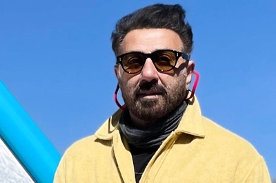 Sunny Deol Is In US for Medical Treatment, Actor Suffered Back Injury During Shoot: Report