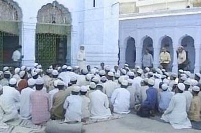 8 killed, 35 injured in Pakistan blast