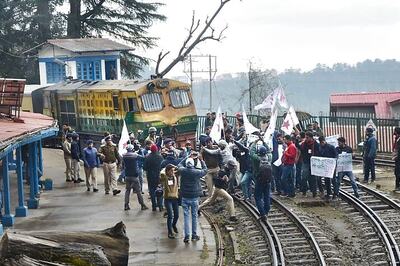 Book 'Rail Roko' Protesters to Stop Them from Contesting Polls, RPF DG Tells Officials