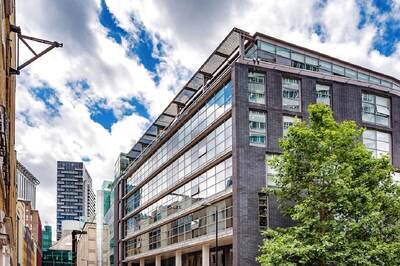 City University of London Drops Cass' Name from B-School Over Links with Slave Trade