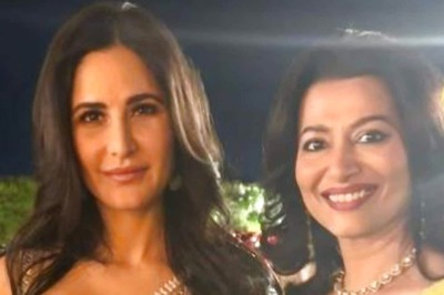 Katrina Kaif Dazzles Like Never Before in Silver Saree; Vicky Kaushal, Where Are You?