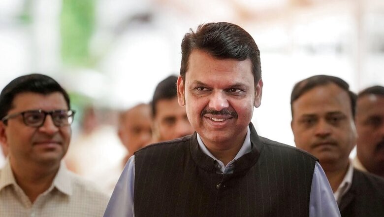 Mumbai Police Arrest Man Who Threatened To Kill Deputy CM Fadnavis