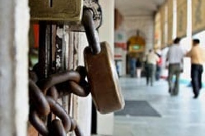 No extra time to Delhi traders: SC