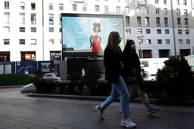 Prada Sees Virtues To Preserve In Digital Runways