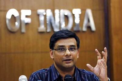 Greenpeace staff to work for free after India blocks funds