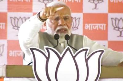 'Don't Lose Heart...': PM Modi Says Congress Already Accepted Defeat In LS Polls, Takes Jibe At Rahul-Vijayan Tiff