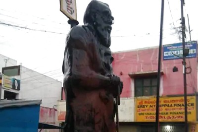 Periyar Statue Found Desecrated With Saffron Paint in Coimbatore, Protesters Demand Arrest of Culprits