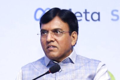 All AIIMS Can Achieve Global Excellence Through Superior Quality Clinical Care, Education: Mandaviya