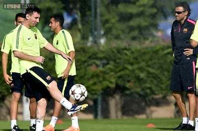 Lionel Messi not happy with Barcelona coach Luis Enrique