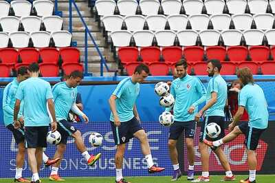 Euro 2016: Croatia and Turkey Resume Old European Rivalry in Paris