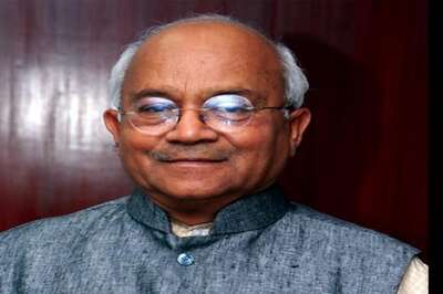 Vaidik's family in Indore is known to be close to RSS, says Shobha Oza