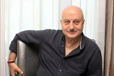 Wrong to Pan Taapsee, Bhumi for Playing Old Women, says Anupam Kher